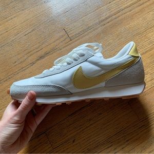 Nike Daybreak sneakers